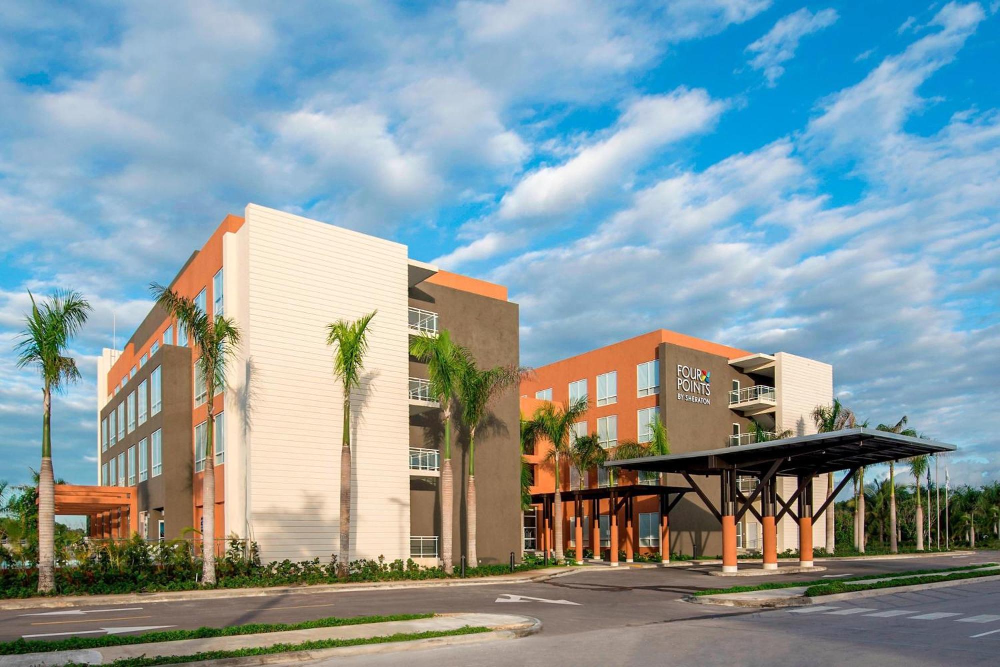 Four Points By Sheraton Hotel Punta Cana Exterior photo