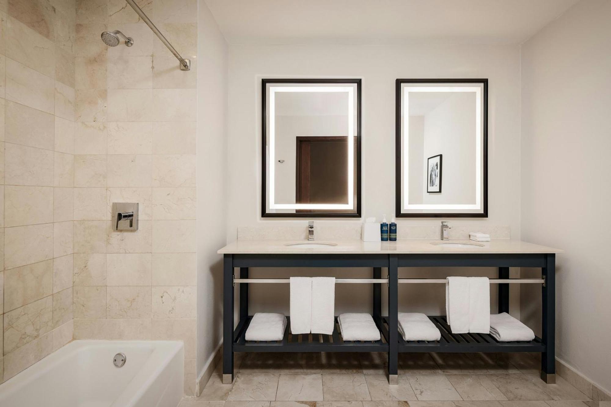 Four Points By Sheraton Punta Cana Exterior photo